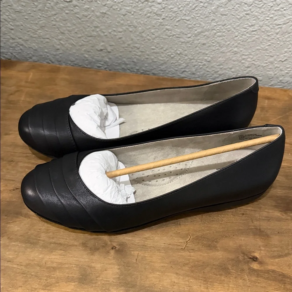 Cliffs by WHITE MOUNTAIN Black Women's Slip-On Ballet Flats size 10 - Picture 5 of 8